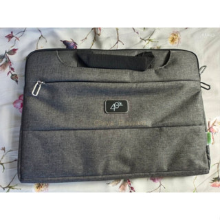 Specter Laptop Bag กระเป๋าแลปทอป 15 นิ้ว