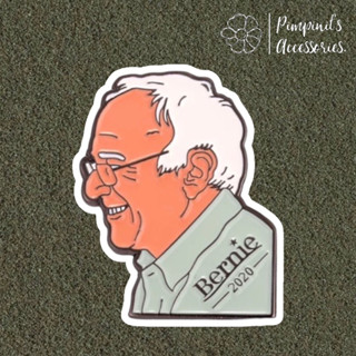 ʕ •ᴥ•ʔ ✿ พร้อมส่ง : เข็มกลัดลายเบอร์นี แซนเดอร์ส | ”Bernie 2020” -  Bernie Sanders Old Man Enamel Brooch Pin.