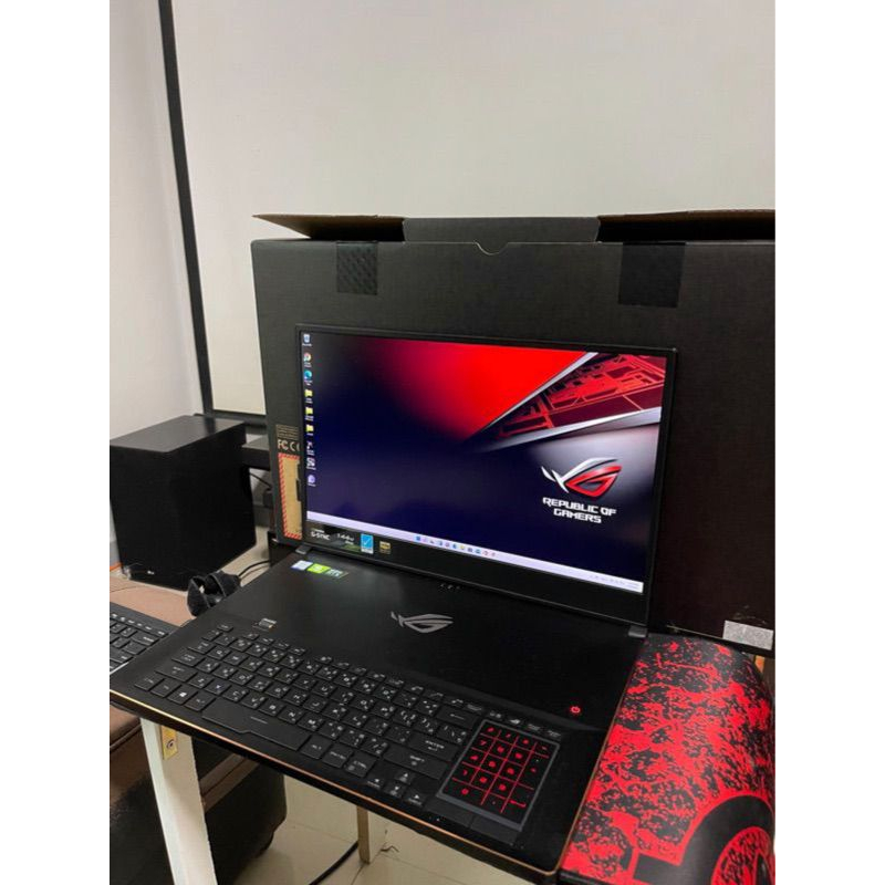 Asus ROG Zephyrus S(GX531) i7 8750H with RTX20