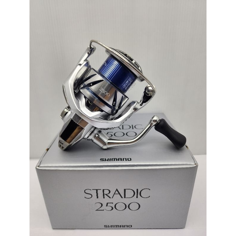 รอก SHIMANO STRADIC FM ตัวใหม่ล่าสุด2023 ของแท้มีใบรับประกัน