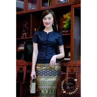 เสื้อผ้าไหมอัดผ้ากาว แต่งจีบคอแขนกลีบบัว(เฉพาะเสื้อ)