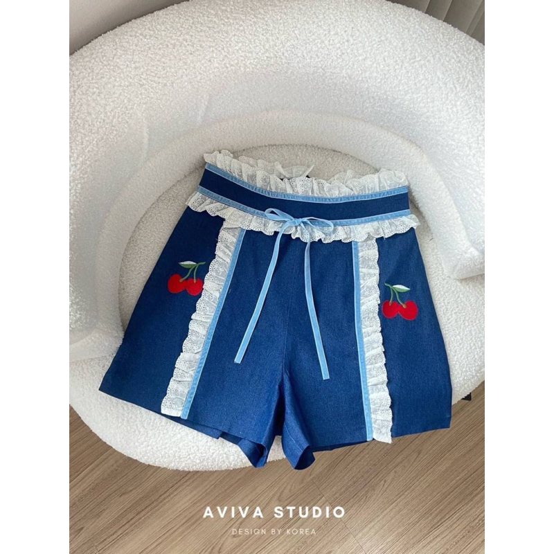 Aviva studio กางเกงยีนส์สีเข้มเเต่งระบาย ปักเชอรี่
