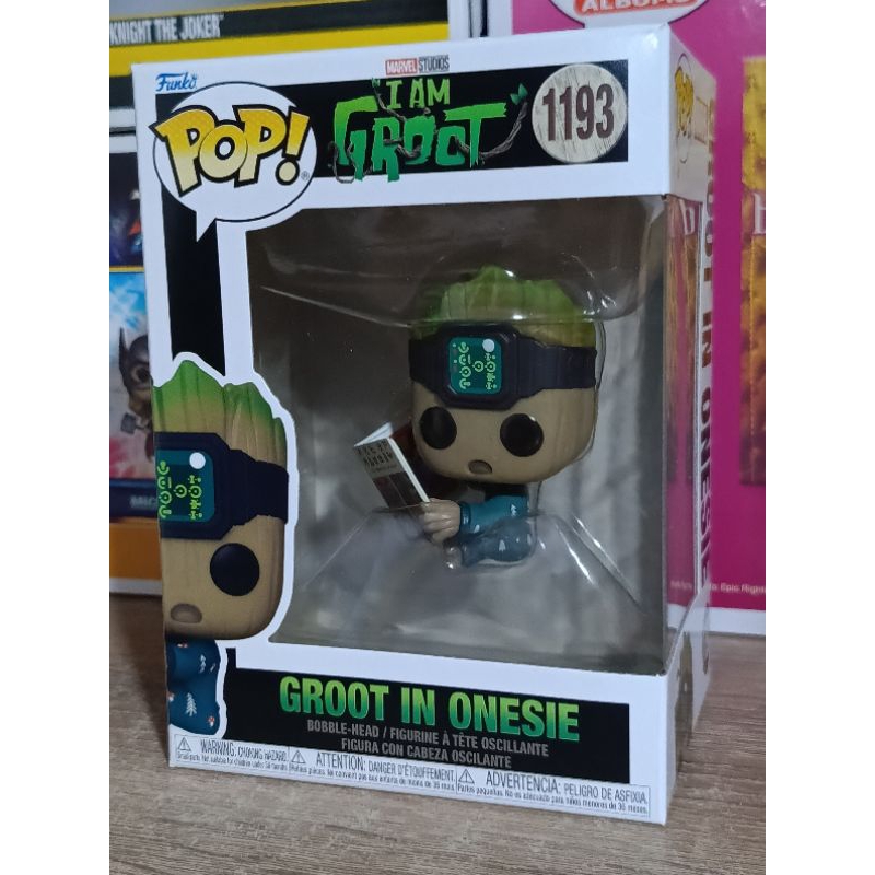 Funko Pop! : I Am Groot - Groot in Onesie with Book
