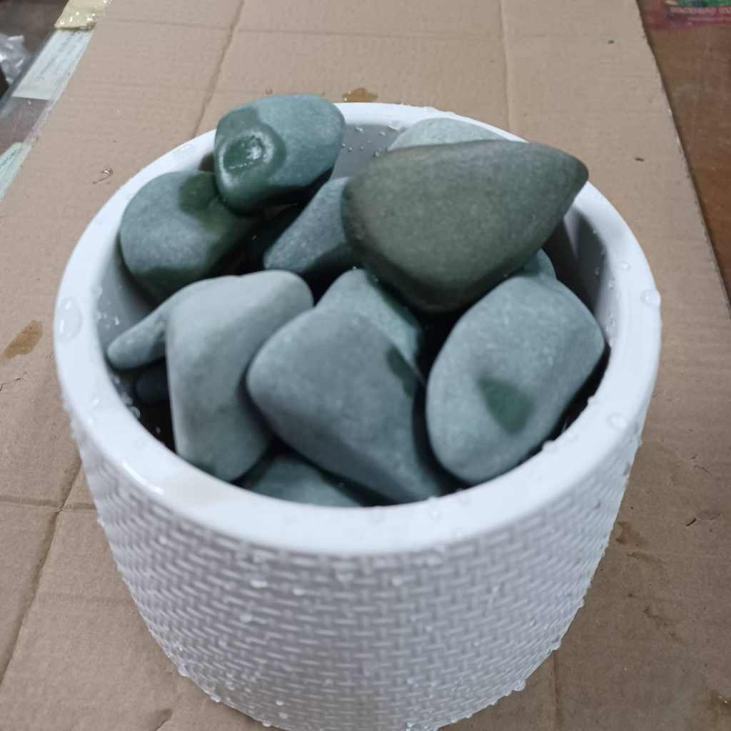 หินหยก เขียว ธรรมชาติ 1 กิโลกรัม พร้อมส่ง