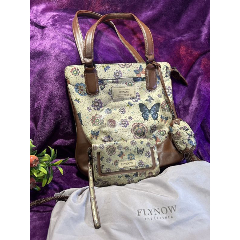 กระเป๋า FLYNOW แท้ 100 % กระเป๋าหนังแบรนด์เนม ของแท้