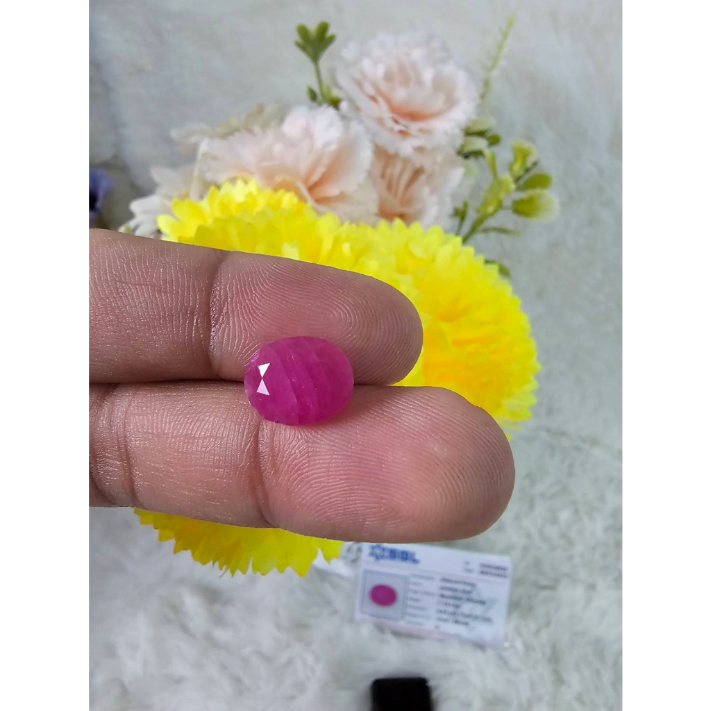 พลอยทับทิมพม่าสีแดงอมชมพู เผาเก่า  7.18cts. 9.81x12.71x6.39 mm. ของแท้100%