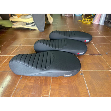 หนังหุ้มเบาะเวสป้า sprint125 150