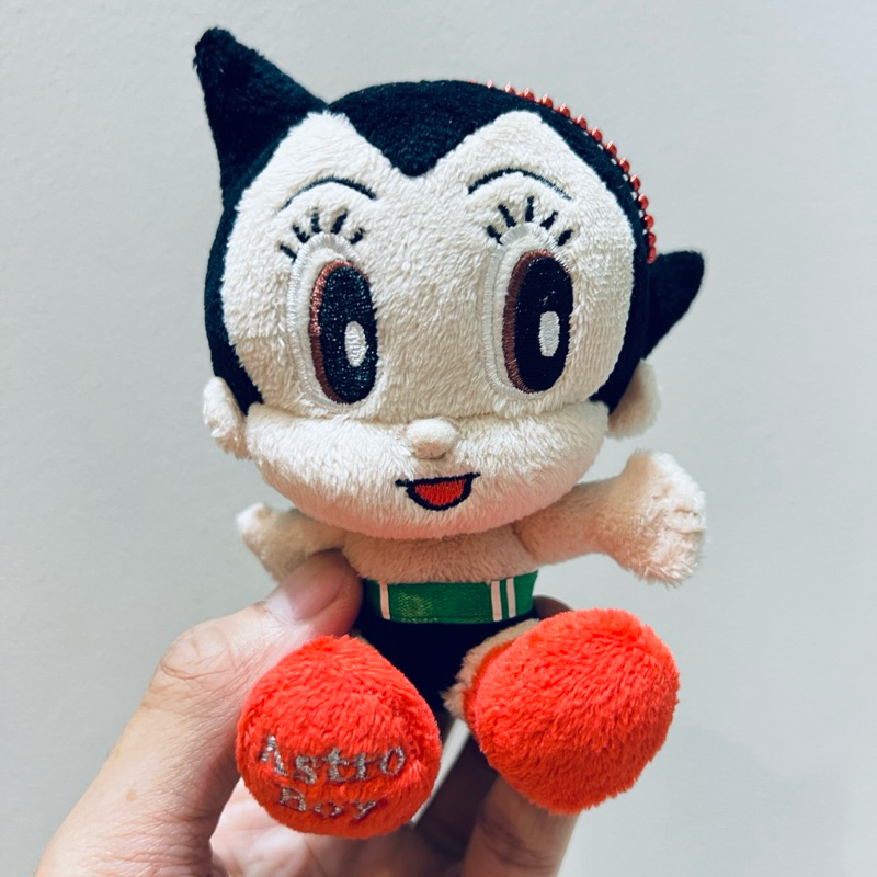 พวงกุญแจ #ตุ๊กตา #เจ้าหนูปรมาณู เท้าปั๊ม #Astro #boy #ลิขสิทธิ์แท้ #หายากสุดๆ #ท่านั่ง #อะตอม #Tezuk