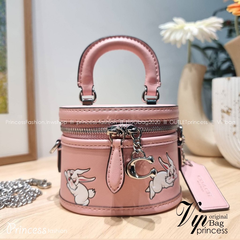 COACH TRAIL CROSSBODY 12 WITH RABBIT PRINT CN596 พร้อมส่ง น้องกระต่าย กระเป๋าสะพายทรงกล่องทรงโค้ง น่