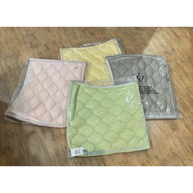 ผ้าปูรองอานม้า saddle pad ps of sweden
