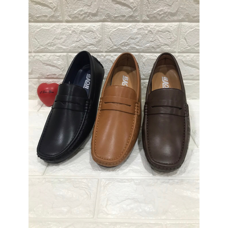 รองเท้าหนังผู้ชายBaojiรุ่นBK5070