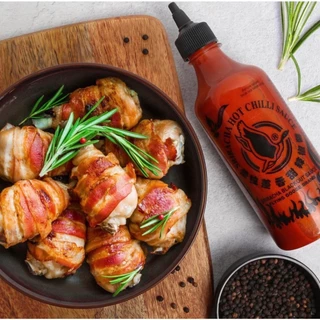 ซอสพริกศรีราชา สูตรเผ็ดร้อน ตราห่านบิน 455มล. Flying Goose Sriracha Blackout 455 ml.