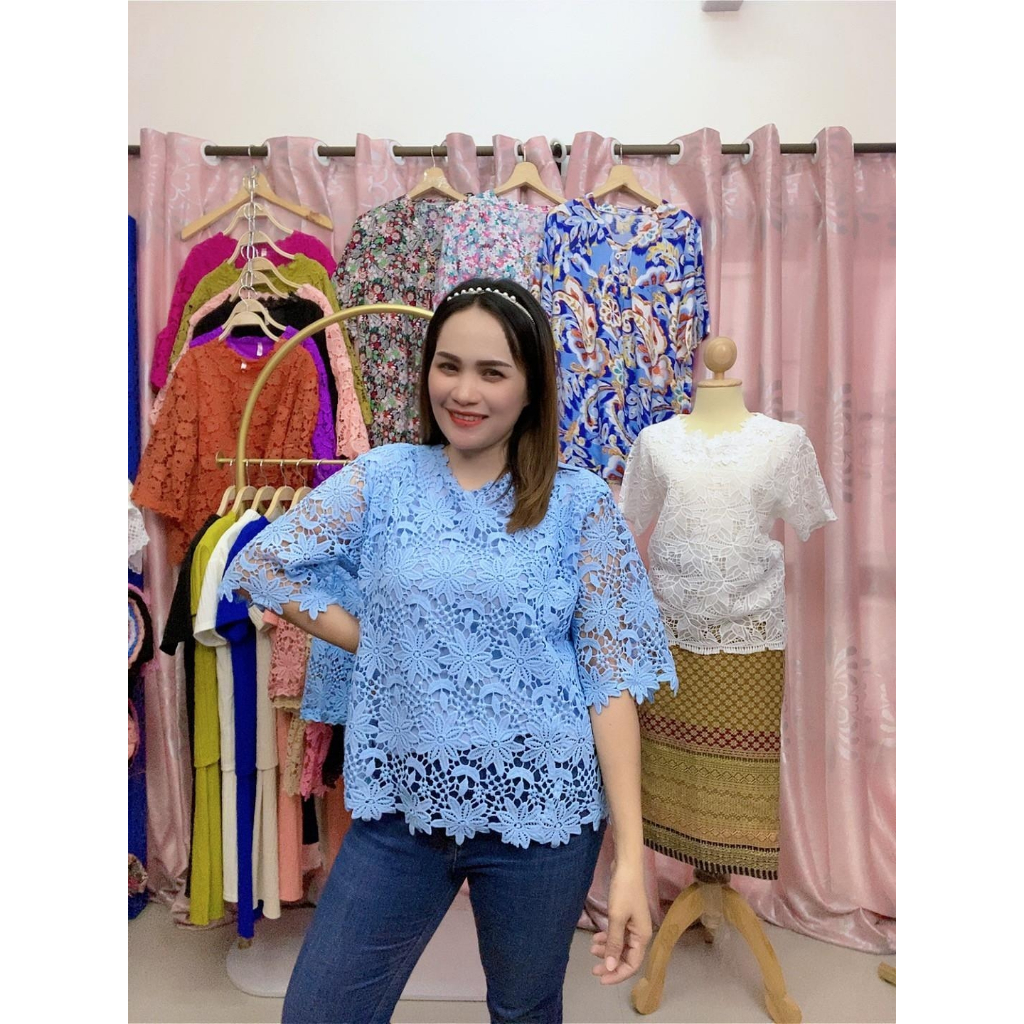 เสื้อลูกไม้ เสื้อลูกไม้ผู้หญิง เสื้อลูกไม้สาวอวบ แขนสามส่วน มีซับในตัว อก42/46/52/56นิ้ว  ใส่ออกงานต่างๆ รุ่ย4205-5605