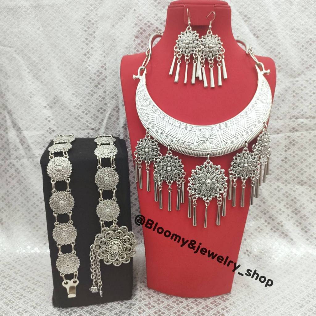 เครื่องประดับตกแต่งชุดต่างๆ แบบเซ็ต (สร้อย+ต่างหู+เข็มขัด) สีรมดำ สินค้าพร้อมจัดส่งจากประเทศไทย