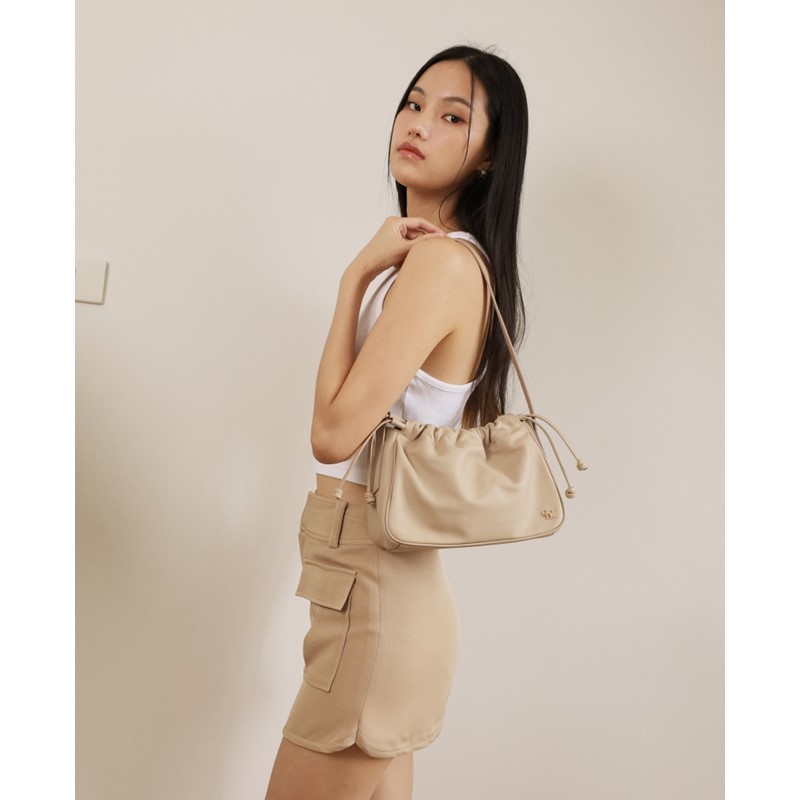 CHNiiNiN - MIKO shoulder bag กระเป๋าสะพายหนังวัวแท้ หนังนิ่มมาก