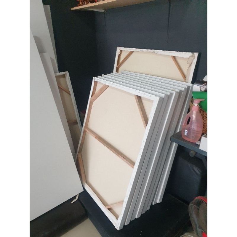 เฟรมแคนวาสขนาด 80x140 ราคา 740 บาท