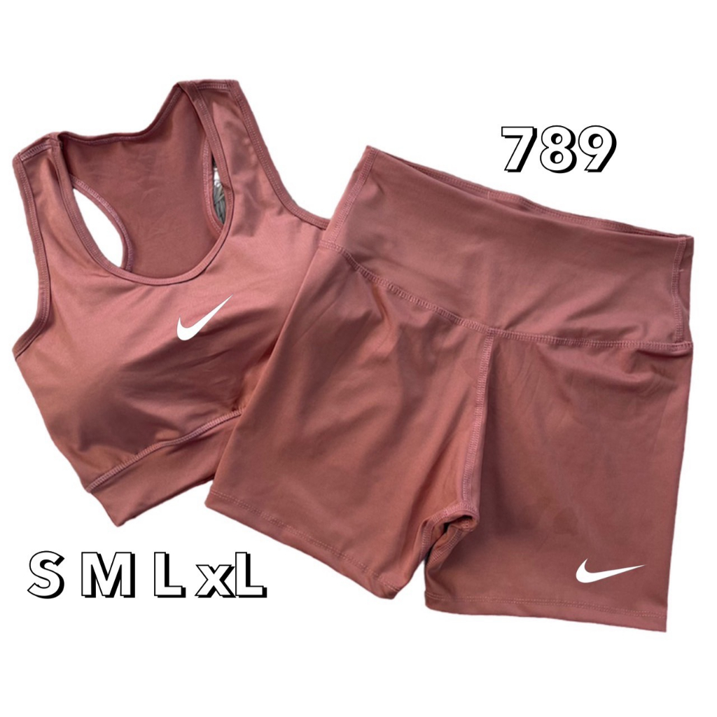 ชุดกีฬาหญิง 2 ชิ้น สปอร์ตบรา+กางเกงขาสั้น