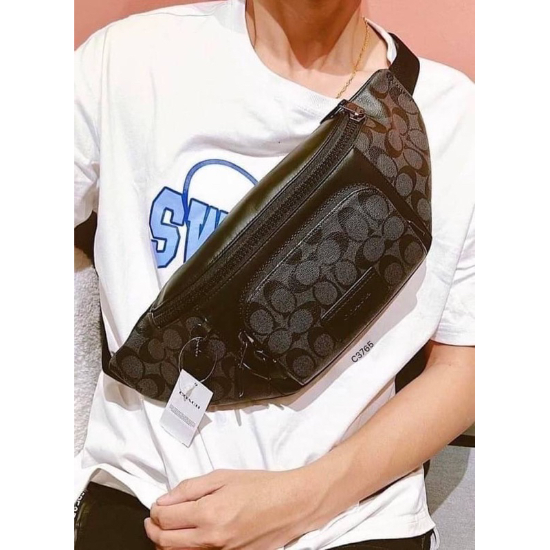 ✴️ แท้ 💯% C3765 Track Belt Bag In Signature Canvas