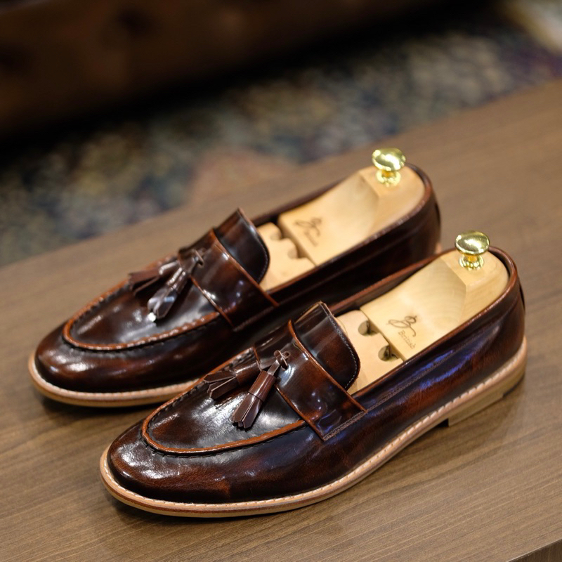 British รองเท้าหนัง Wlid Tassel Loafers (Brown)