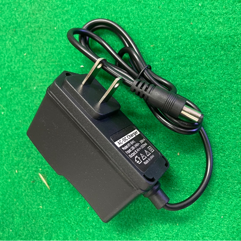 Li-non Charger 4.2v/8.4v /12.6ｖ1000ma ใช้ชาร์จแบต(เต็มเเล้วตัด)