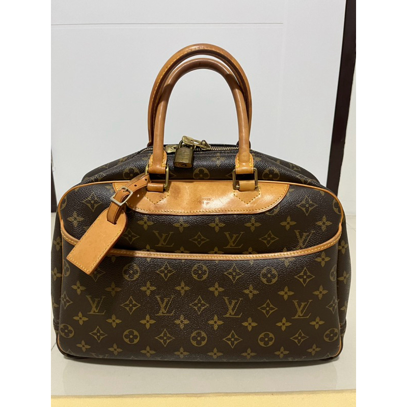 กระเป๋า LV แท้ มือสอง, Louis Vuitton Monogram Deauville Handbag