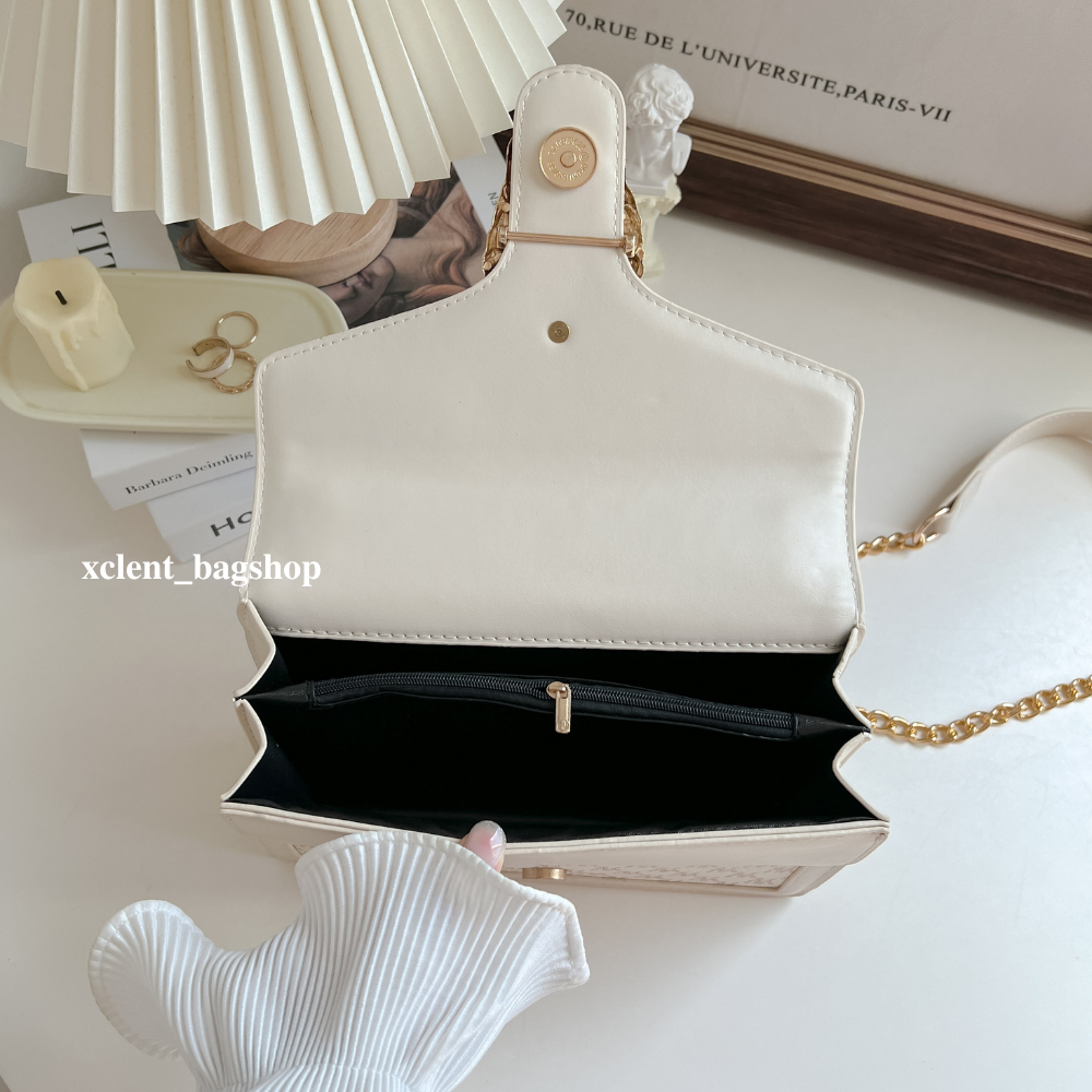 Glammhouse - Pixie bag กระเป๋าหนัง Pu ทรงแข็ง อะไหล่สีทองสวย ใบนี้มาสไตล์เรียบหรู ดูดี