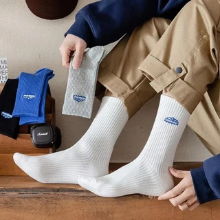 ถุงเท้าข้อกลางสำลอง สีพื้น สวมใส่สบาย ใส่ได้ทุกเพศ Korean fashion socks Cotton fashion socks for men and women