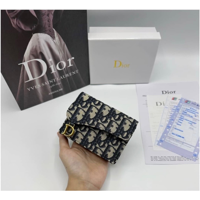 พร้อมส่ง กระเป๋าตังค์ใบสั้นdior มี2สี