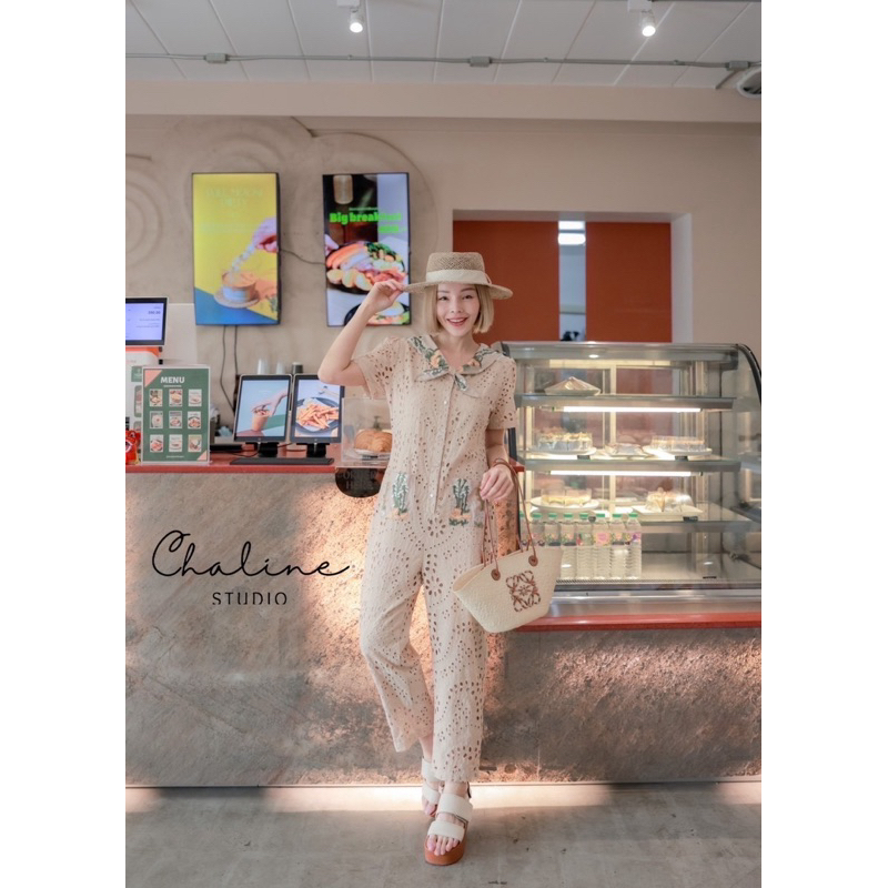 TF035 : จั้มสูทเนื้อผ้าคอตตอนปักดอกไม้เล็กๆ