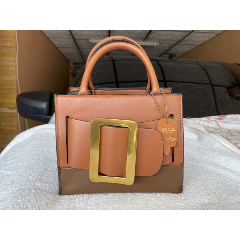 กระเป๋าหนังแท้ ทรงBoyy แบรนด์LASTEL จากร้านOilry-store