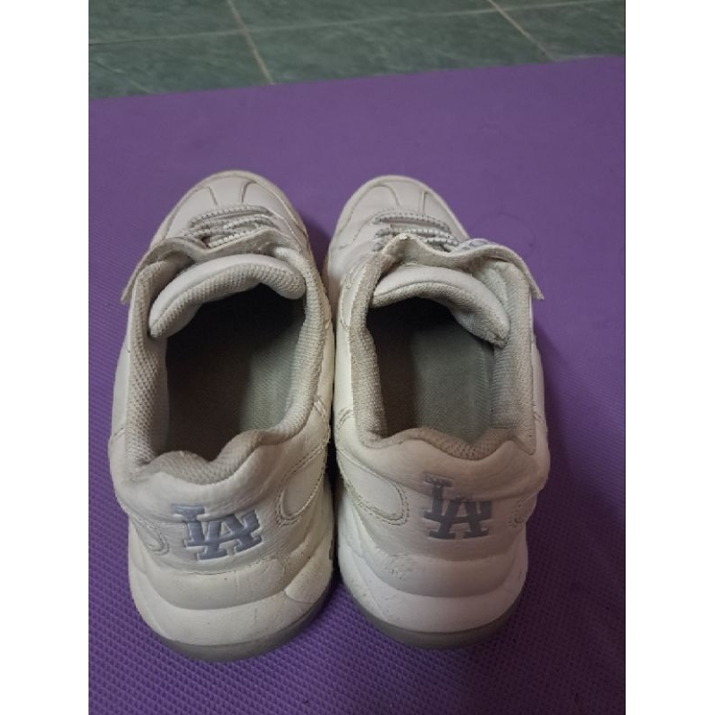 รองเท้าผู้หญิงMLBมือสอง