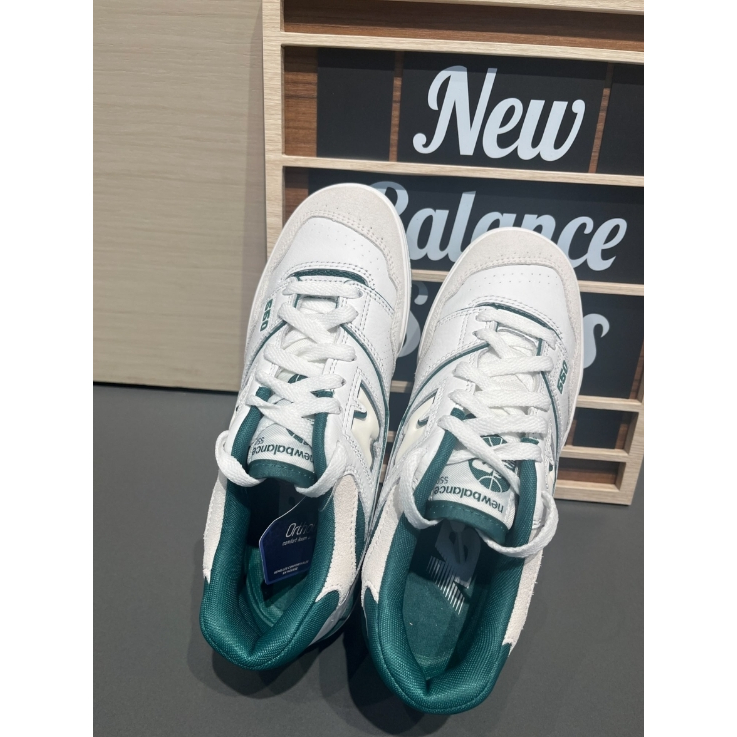 New Balance NB 550 - สีขาว - เขียว ของแท้ 100 % รองเท้าผ้าใบ รองเท้าผ้าใบ