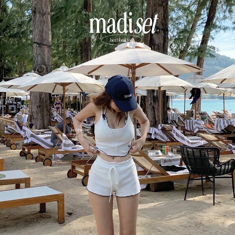 [พร้อมส่ง] ICEBLINK-Madi set เซตเสื้อสายเดี่ยว กางเกงขาสั้น