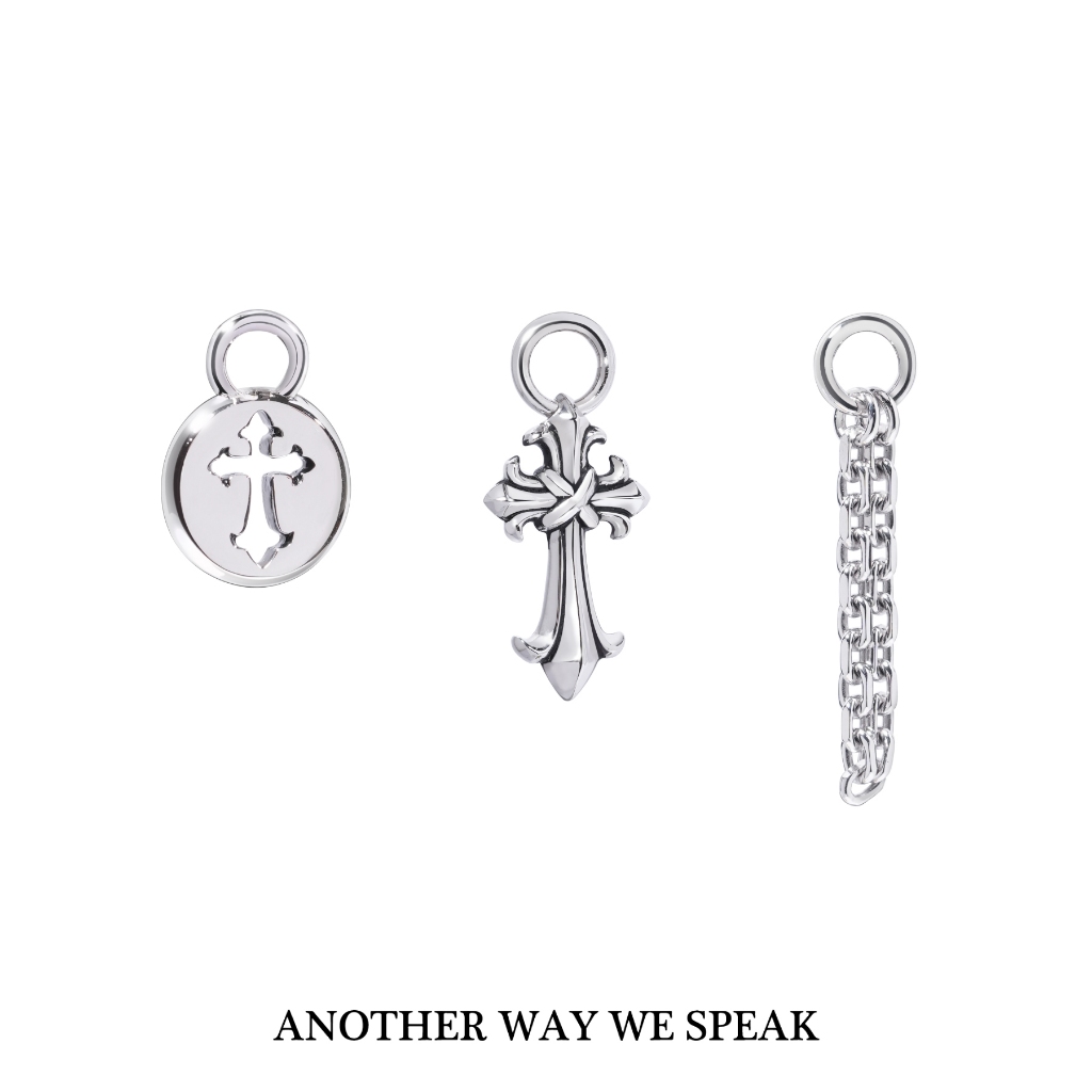 ANOTHER WAY WE SPEAK ชาร์มเงินแท้ ของต่างหูรุ่น ACCESSORY CRUCIFIX DOUBLE BOND สีเงิน