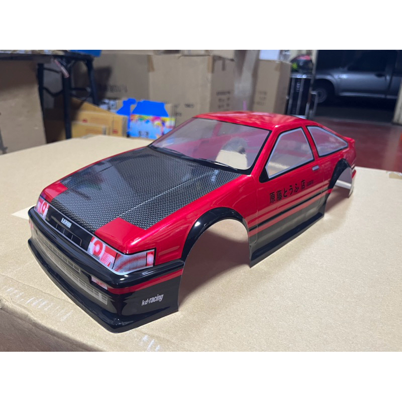 Bodyรถเก๋งToyota AE86 สีแดง 1:10ใส่กับรถบังคับวิทยุขนาด1:10ได้ทุกรุ่นเป็นพลาสติกแข็งอย่างดีรายละเอียดสวย