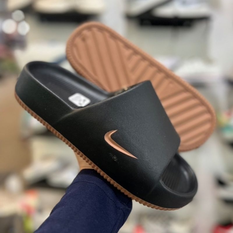 รองเท้าแตะ รองเท้าแตะผู้ชาย ผู้หญิง ✔️มีป้าย พื้นโลโก้ ปั้มใน🔥ชนShop2024