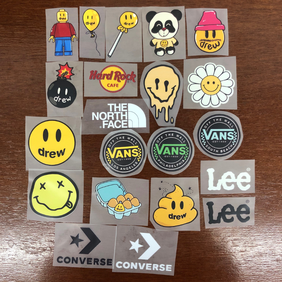 ตัวรีดติดเสื้อ สติ๊กเกอร์ รีดร้อน ลาย โลโก้ Vans , Drew , Lee , Converse