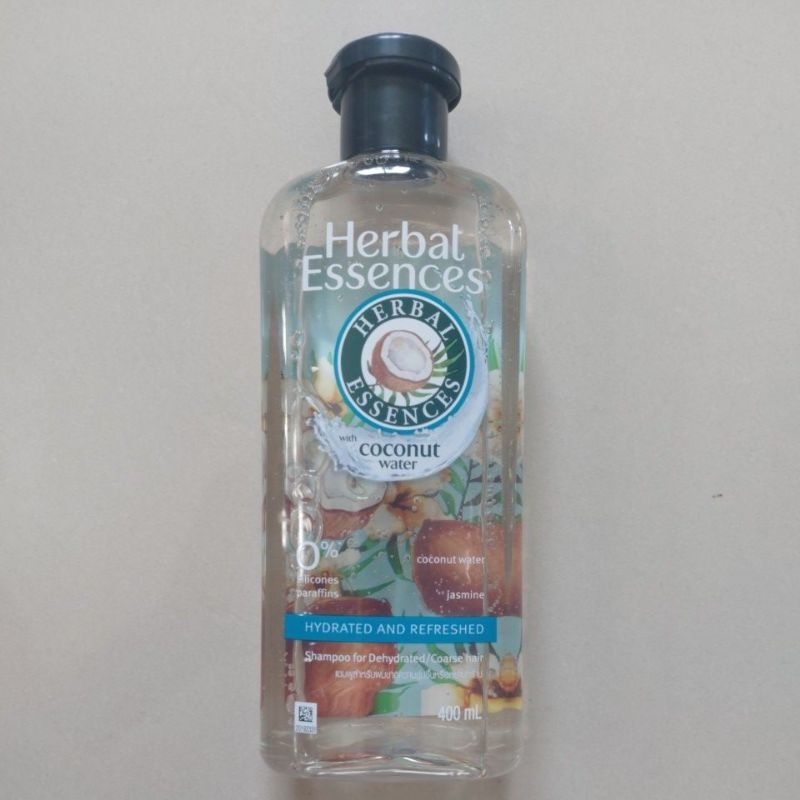 Herbal essences with coconut water shampoo 400 ml. แชมพูสำหรับผมขาดความชุ่มชื่นหรืออยากกร้าน