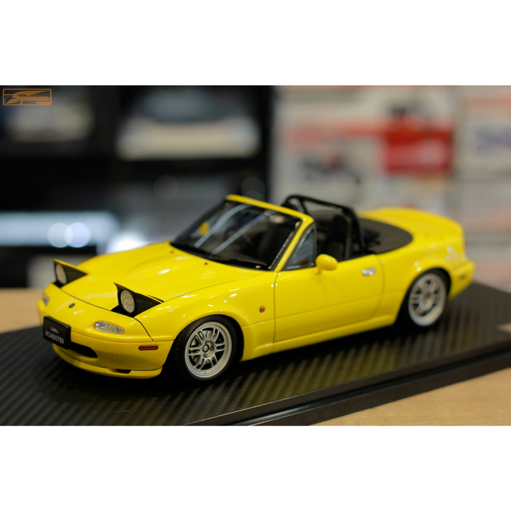 Ignition Model Mazda Mx5 Eunos Roadster (NA) Yellow
