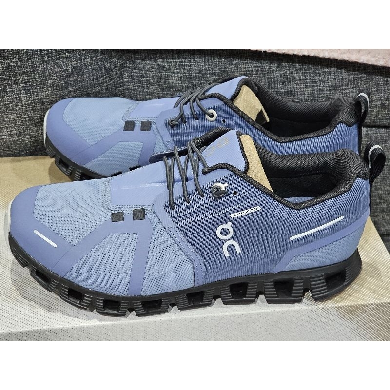 รองเท้าใหม่ On Cloud5 Waterproof สี Shale/Magnet Size7 Woman