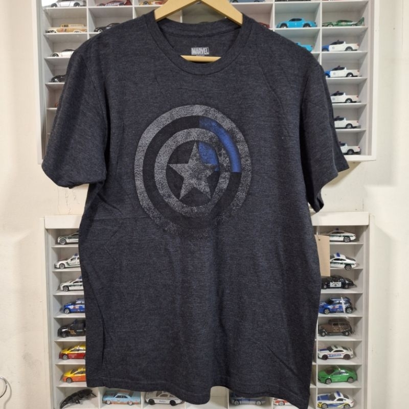 เสื้อยืด MARVEL SHIELD CAPTAIN AMERICA size L ผ้า 50/50 (L023)