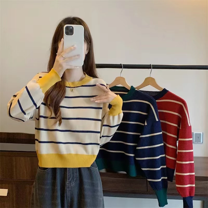 💕Miki-Shop*พร้อมส่ง*เสื้อแขนยาวไหมพรม ทรงหลวมตัดสีแมทได้ทุกสไตล์ผู้หญิง2693*