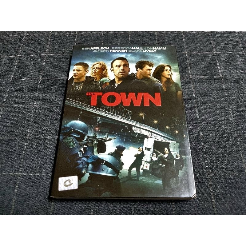 DVD ภาพยนตร์อาชญากรรมทริลเลอร์สุดเข้มข้น "The Town / ปิดเมืองปล้นระห่ำเดือด" (2010)