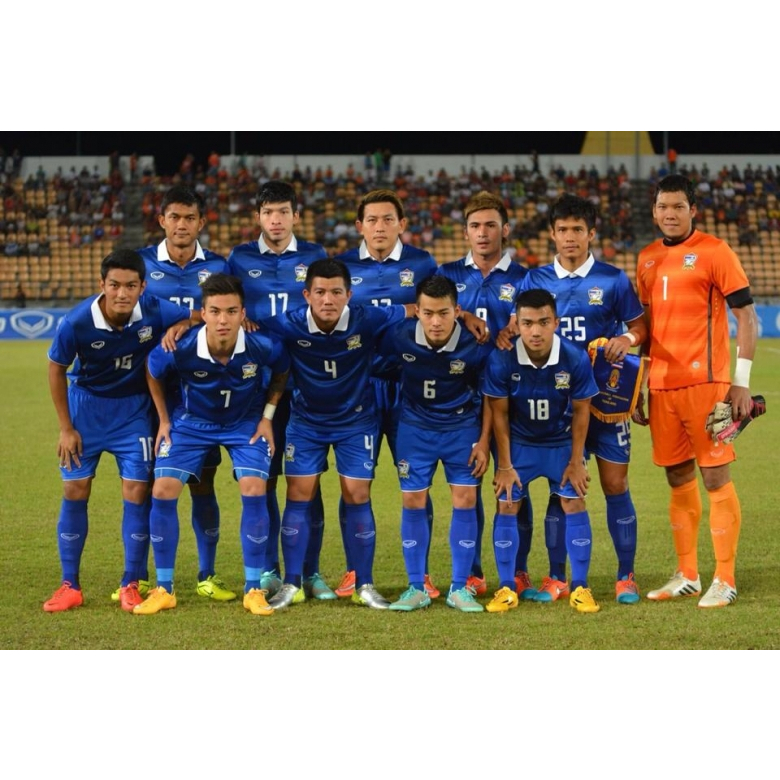 เสื้อฟุตบอลทีมชาติไทยปกขาว 2015 สีน้ำเงิน พร้อมเบอร์  แท้💯.%.ใหม่.ป้ายห้อย