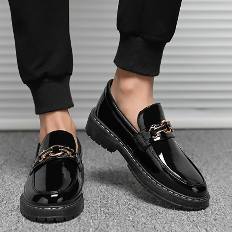 ฤดูร้อนผู้ชายรองเท้าหนังสบาย ๆ Lazy One Stick Up รองเท้าผู้ชาย Douban Shoes ฤดูใบไม้ร่วงเกาหลีร้อยรองเท้า Chao Yinglun L