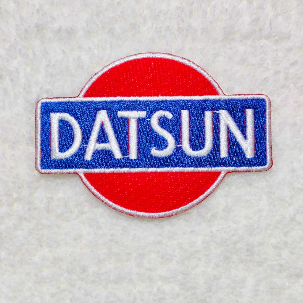 ตัวรีด ตัวรีดติดเสื้อ อาร์ม อาร์มติดเสื้อ โลโก้ ตรา ยี่ห้อ รถยนต์ ดัทสัน Datsun patch Sticker สำหรับ