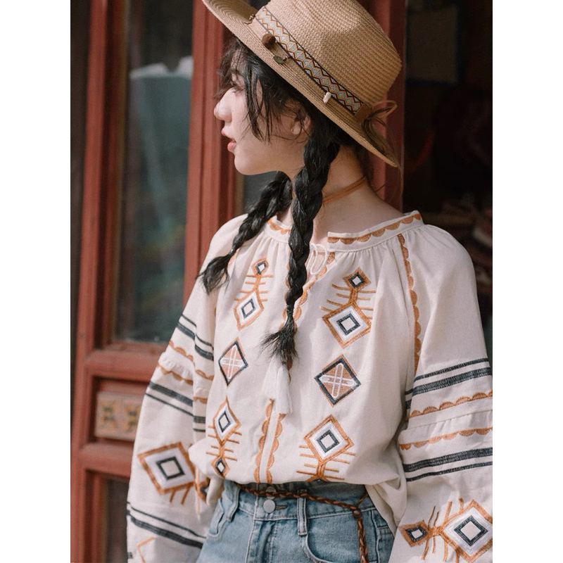 MOOKRINSTYLE เสื้อปักลายโบฮีเมียน มีสายผูกหน้า รูปที่ 3