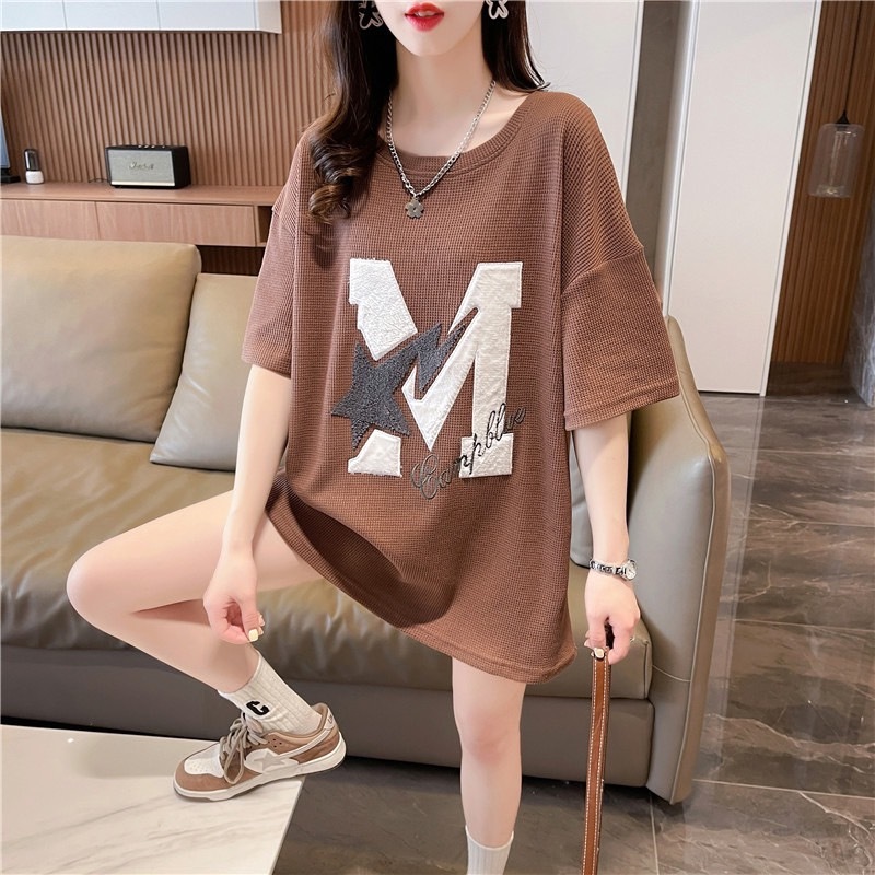 เสื้อแขนสั้นคอกลม Oversize (อก 46 นิ้ว) งานปักตัว M ผ้าวาฟเฟิล ใส่สบาย สินค้าพร้อมส่ง A34