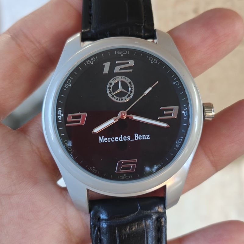 นาฬิกา Benz ญี่ปุ่น หน้าดำ เรียบหรู สภาพเก่าเก็บไม่ผ่านการใช้งาน ระบบถ่าน เรือนใหญ่ๆขึ้นข้อหล่อมาก