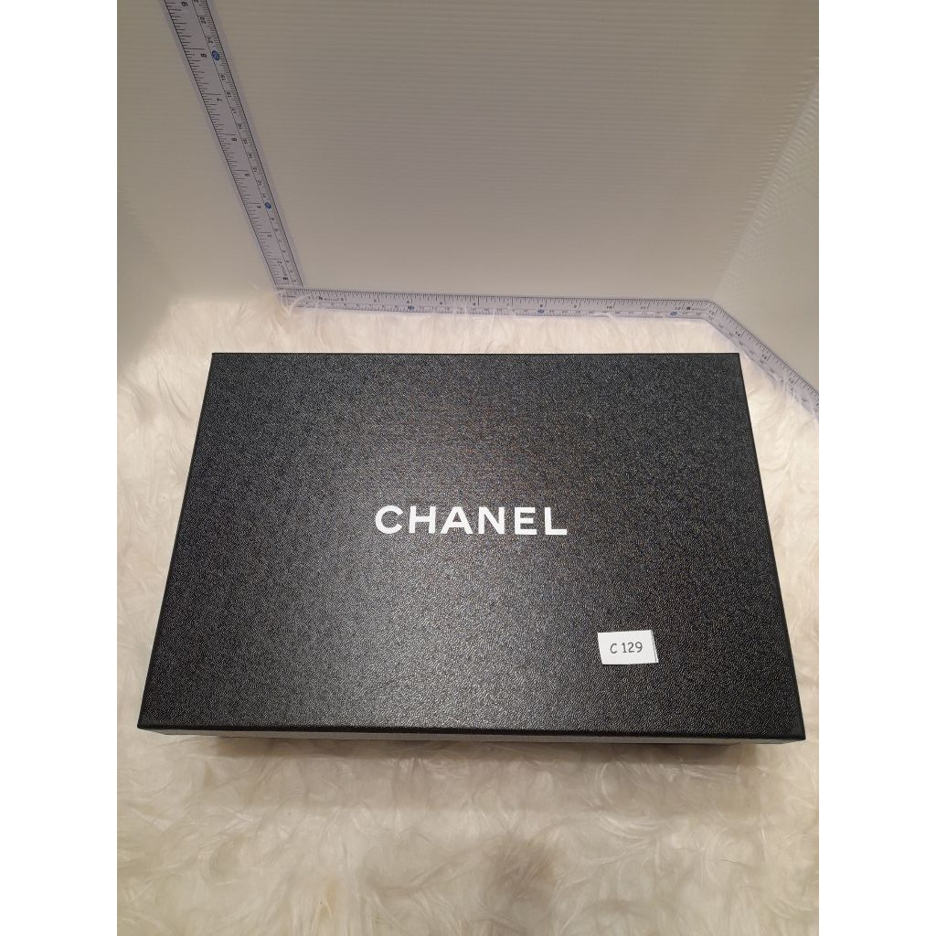 Chanel Box แท้ (รหัส C129) 20.5x30x10.5cm (กล่องรองเท้า)
